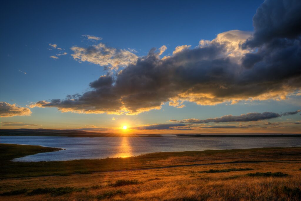 Sunset over the lake at Wild Horse Ranch